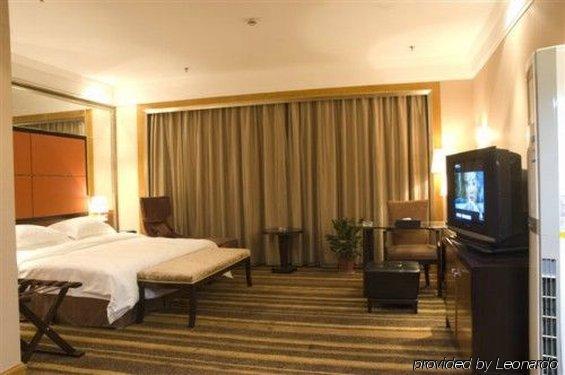 Sprot-Life Garden Hotel Wuhan Kamer foto