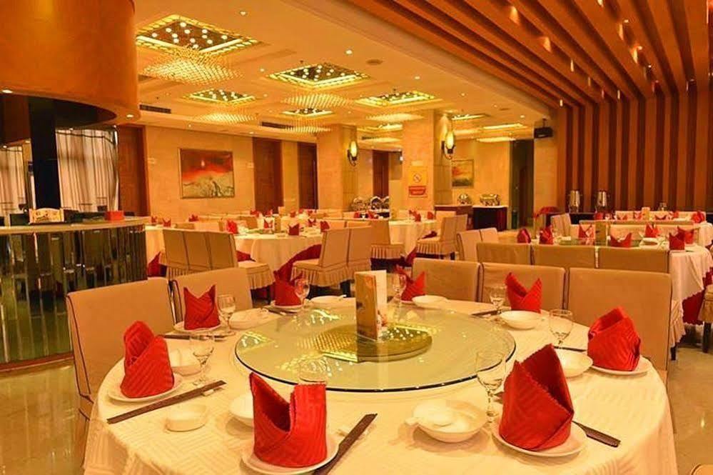 Sprot-Life Garden Hotel Wuhan Buitenkant foto